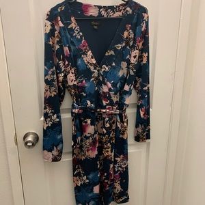 THALIA SODI XL floral wrap dress